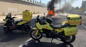 פיצוץ רכב בנתיבי איילון צילום: מד"א חדשות