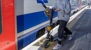 קורקינט התלקח ברכבת צילום: Yossi Aloni,Flash90 חדשות