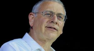 הרב בני לאו בפוסט זועם צילום: Moshe Shai,Flash90 ברנז'ה