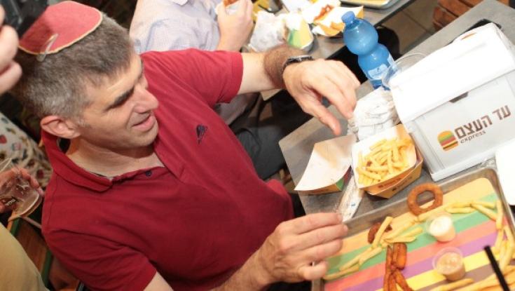 כשהברנז'ה נפגשה להכיר את "עד העצם"