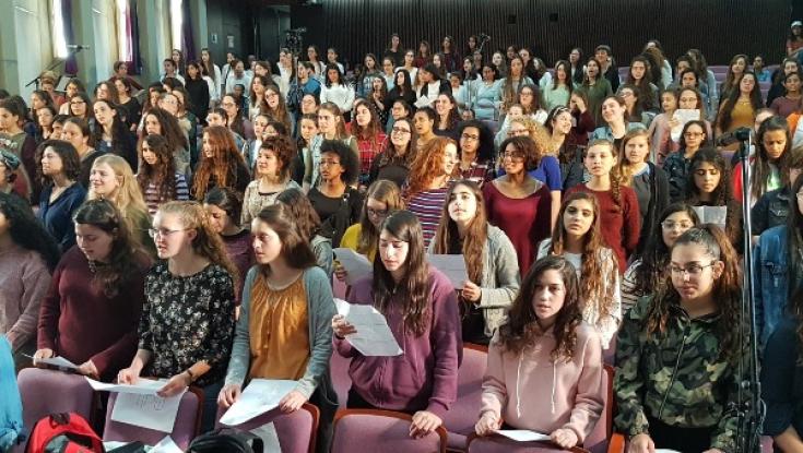 שרות בשלושה קולות: כנס מקהלות החמ"ד