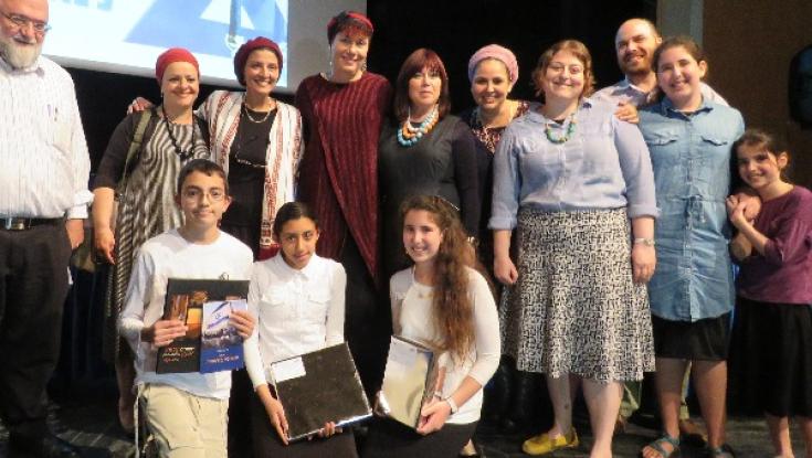 מבין 20 מתמודדים: שתי תלמידות עלו לשלב הארצי בחידון החמ"ד