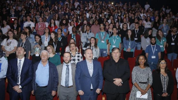 "קחו את הרצל כדוגמה": הקונגרס הציוני לנוער