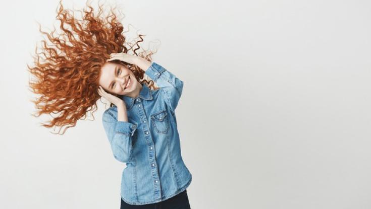 מתולתלות? קבלו 10 טיפים לטיפול נכון בתלתלים סוררים!