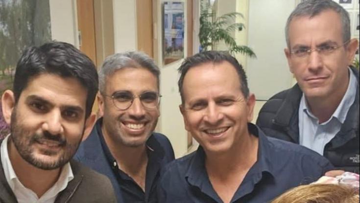 לא עוגות ולא בלונים: כך בחר ראש העיר אריאל לציין את יום הולדתו ה-43
