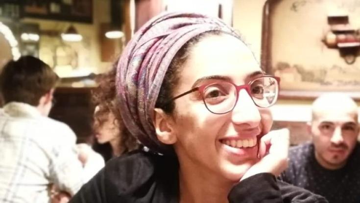 מה יש לך בתיק? עם אלה פרי