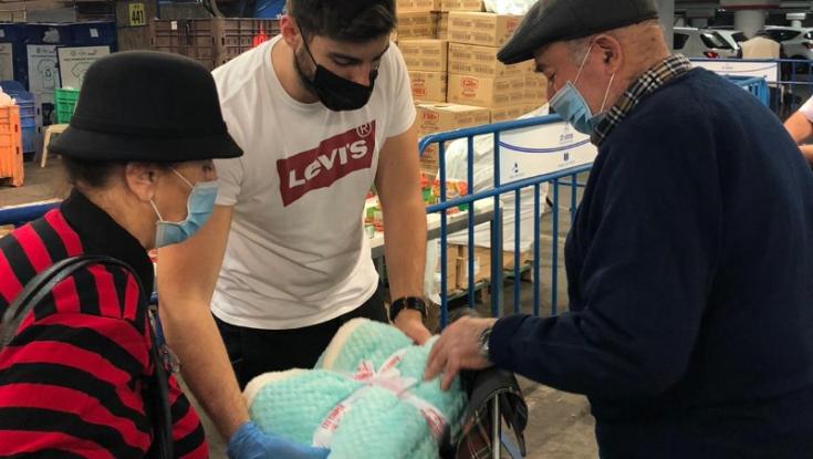 דווקא בזמן ריחוק חברתי - חובה לשמור על סבא וסבתא מוגנים