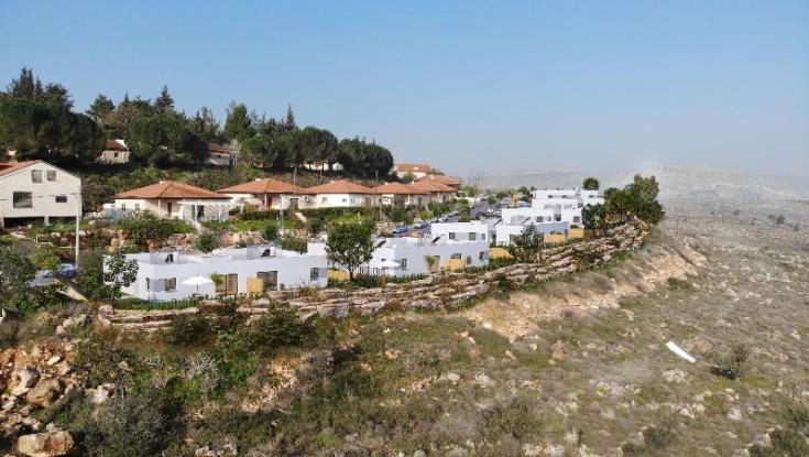 הבית באיתמר, עוברים לבית צמוד קרקע וחיים בגבוה