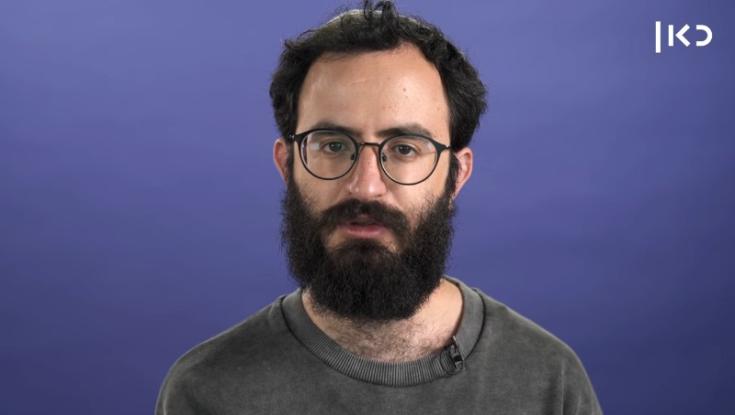 מנדי גרוזמן חובק בת ראשונה והיא דומה לאמא שלה: "ישתבח שמו"