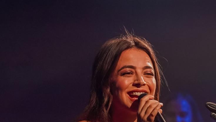שי המבר מזכירה לנו שיש עתיד איכותי במוזיקה הישראלית