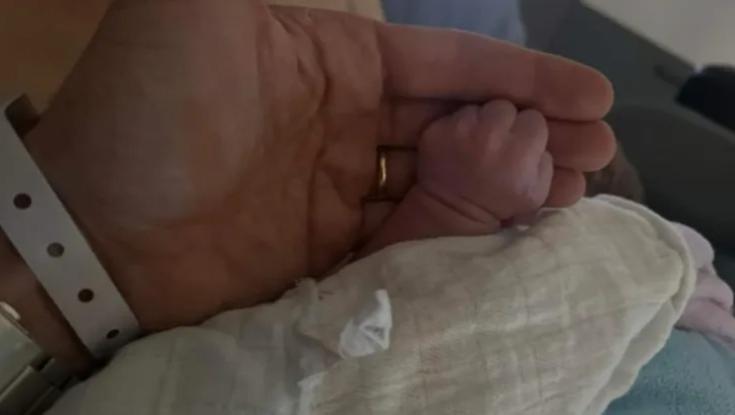 אחרי עברי וענר: זה שם בתו החדשה של עמית סגל