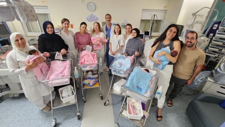 בייבי בום: 7 זוגות תאומים נולדו בבית החולים - בהפרש של ימים
