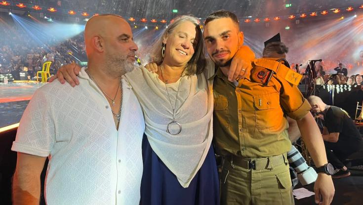 החייל הבודד מסיירת גולני פגש את אמא בהפתעה - והקהל השתגע