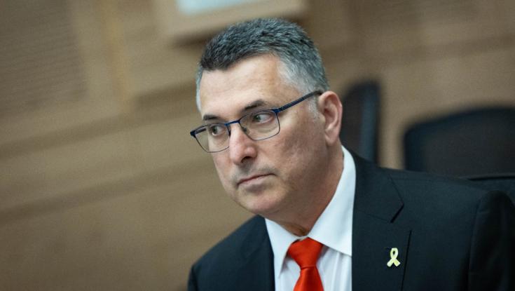 היועמ"שית השנויה במחלוקת: יועצת הסתרים של גדעון סער נחשפה בשידור חי