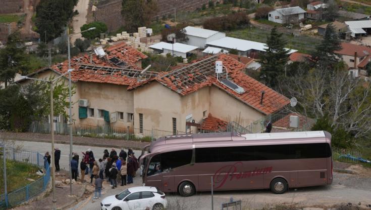 מאות מיליונים במזוודות: איראן משקמת את חיזבאללה מתחת לאף
