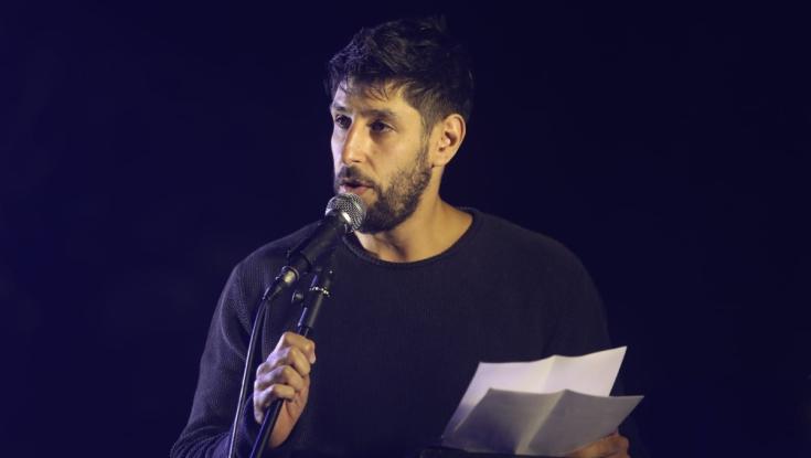 עידן עמדי נאם בהפגנה: "אין מילים יותר טובות מאלו, אין מילים יותר נכונות מאלו"