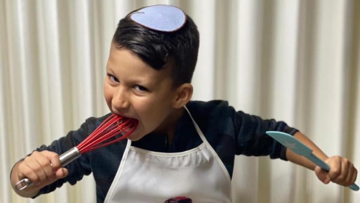 השף הצעיר מנתניה; רק בן 8 וחצי וכבר מטריף את הרשת עם מתכונים כשרים