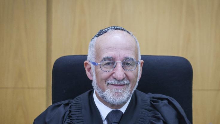 בעל הסמכה לרבנות ומועמד לעליון: השופט הסרוג שזיכה את זדורוב