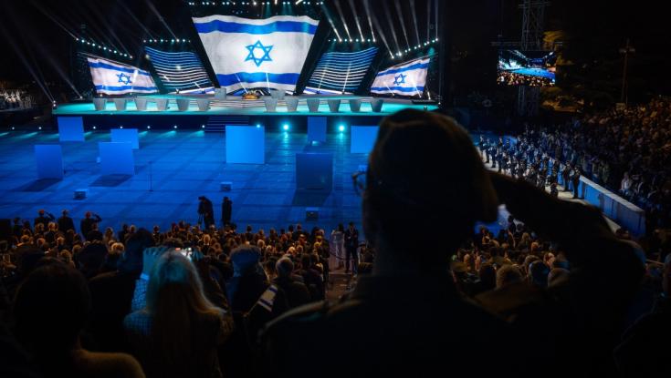 12 משואות, 36 אנשים וילד בן 10: כל משיאי המשואות ביום העצאות