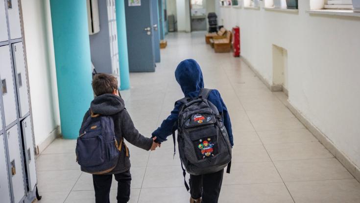לכל תלמידי היסודי: משרד החינוך מתכנן להאריך את הלימודים בחופש הגדול
