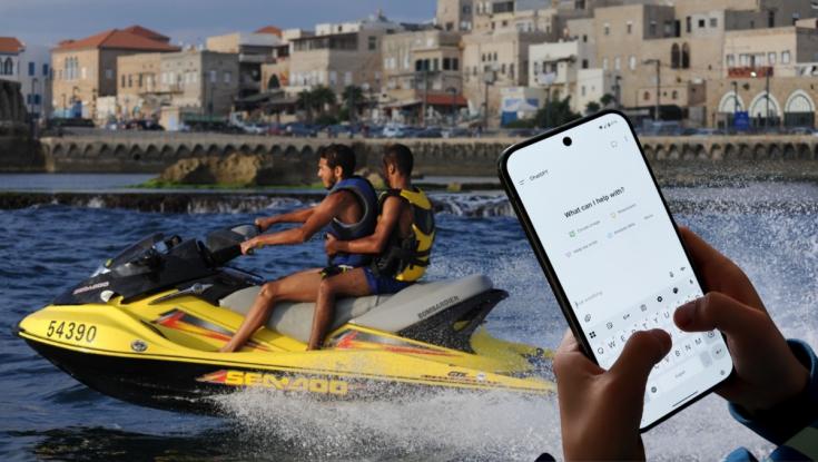 עם אופנוע ים ו-ChatGPT: כך הצליח תושב עזה לברוח לאירופה