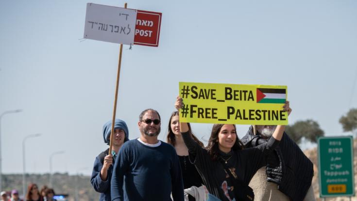 הפרובוקציה של שלום עכשיו: האמת מאחורי שילוט הדרכים שהוצב ברחבי יו"ש