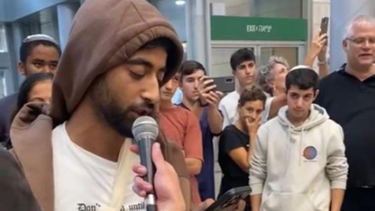 מצמרר: הלוחם הפצוע לא שכח את חבריו לגדוד גם בבית החולים