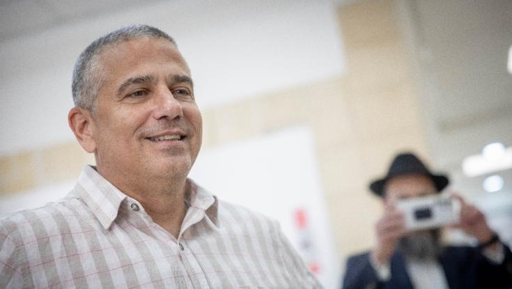ינון מגל צייץ - "הארץ" חשפו את הפדיחה