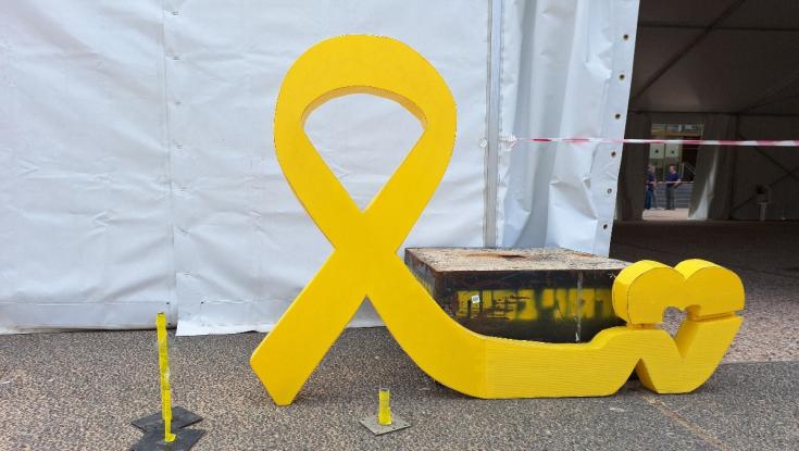 צעד אחרי צעד: כך תכינו קישוט לסוכה עם תזכורת לחטופים