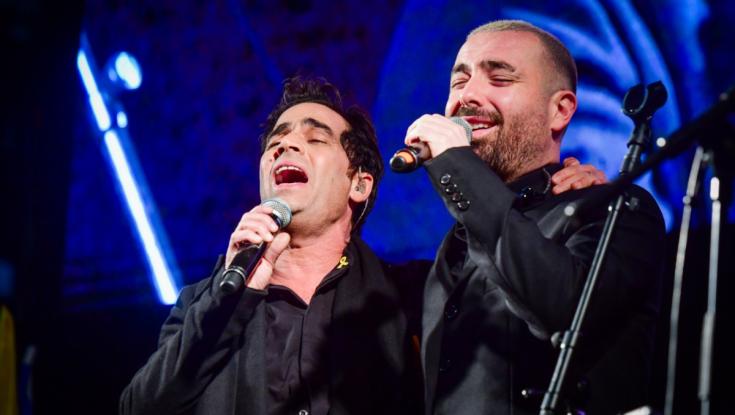 מדמעות לצרחות עם עומר אדם: הדילמות המורכבות מאחורי מופע הענק