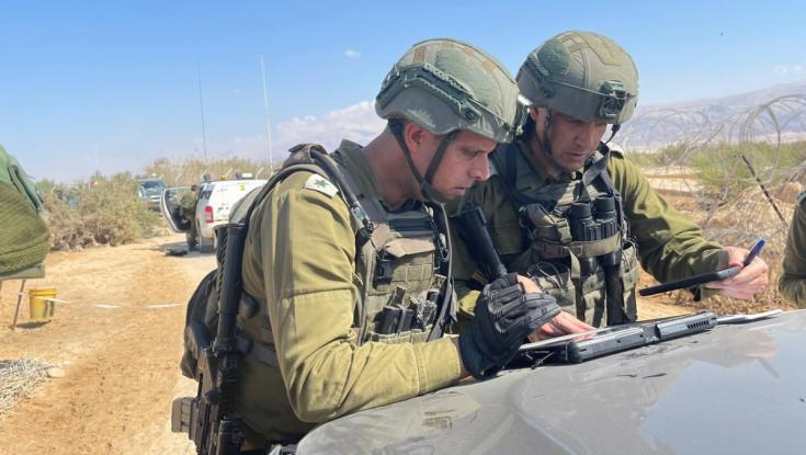 אזיקונים, מצפן ושיחון ערבי-עברי: זה הציוד שנתפס על המחבלים הירדנים