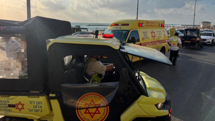 אסון כבד במרכז: "אדם שנפל מגובה רב ונחת סמוך לקו החוף"