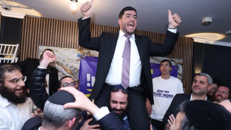 הכתב הפוליטי זועם: שמחה וריקודים - בזמן שעוד שני חיילים נהרגו