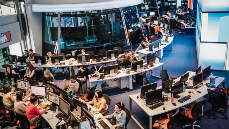 דוגמן לשעבר ב"קסטרו": זה הכתב הטרי בערוץ הטלוויזיה החדש