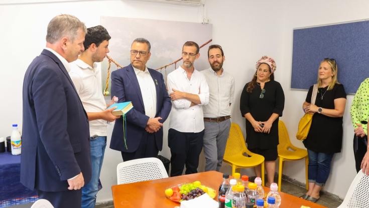 שר החינוך וראש העיר ירושלים העניקו את פרס חידון התנ"ך העולמי לאביתר בן ה-17