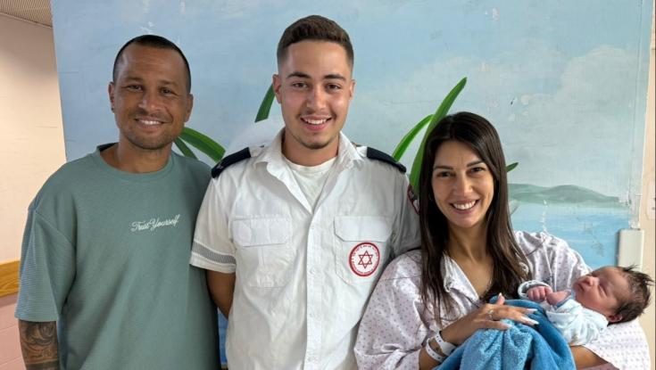 "ג'סיקה ישבה במושב האחורי, והבנתי שהלידה בעיצומה, בתוך רגעים היא ילדה"