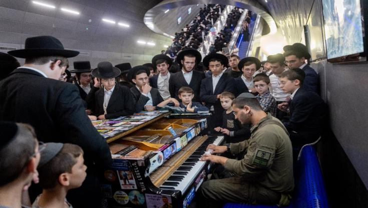 "סכין בלב": קולות המילואימניקים מתוך הפגנת החרדים
