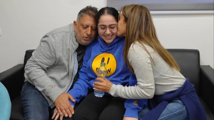 אב התצפיתנית ששוחררה במסר תקיף : "העם יבוא איתכם חשבון"