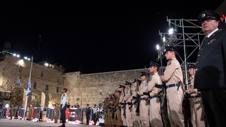 רגע לפני הקדיש על בנו: הבקשה החריגה של האב השכול בטקס יום הזיכרון