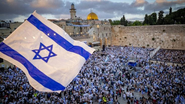 צעדת הדגלים סוגרת את העיר: עשרות רחובות ייחסמו בירושלים
