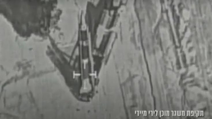 אש עוצמתית פרצה בבת אחת: תיעוד מדהים מהאוויר מהתקיפה הדרמטית באיראן