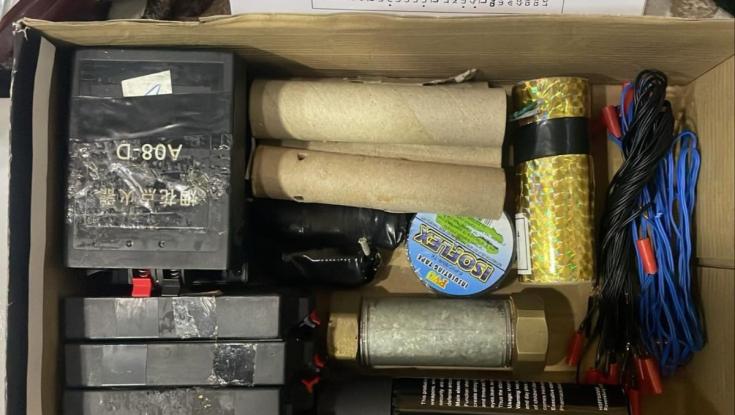 החשוד נתפס עם מטען חבלה וטען: "זה בשביל קבוצת הריקוד שלי"