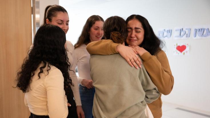 מדהימות: התצפיתניות ששבו משבי החמאס ביקשו לחזור לשירות צבאי