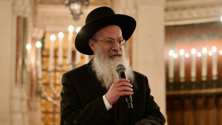 לראשונה בחייו: הרב אליעזר מלמד יצא מהארץ - זו הסיבה