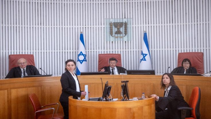 שידור חי: שופטי בג"ץ דנים בהדחת רונן בר