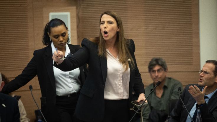 הקרב שהסתיים באיום לתביעה: "מחליפה מפלגות כמו גרביים"