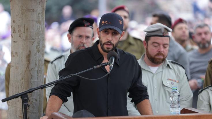 באמצע ההספד על הדר - עידן עמדי עקץ את נתניהו: "זו איננה מלחמת תקומה"