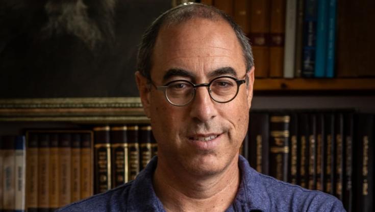 טלטלה בעולם התקשורת: קלמן ליבסקינד עוזב את "מעריב" ועובר לעיתון המתחרה