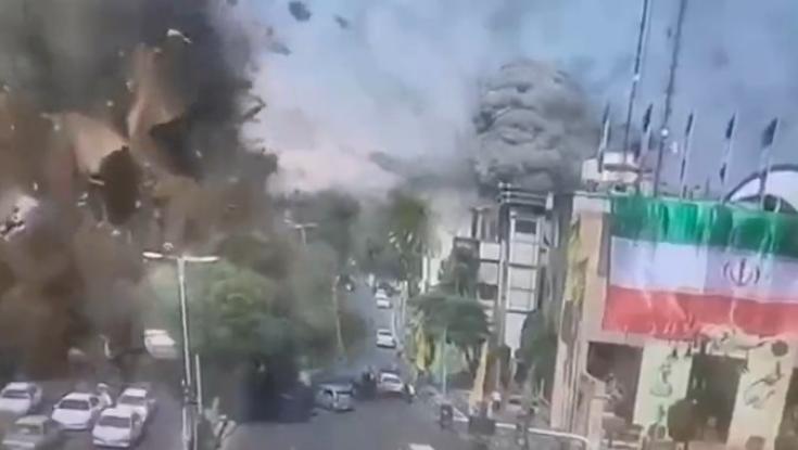 תיעוד מטורף: טיל ישראלי נחת בלב טהרן, מכוניות עפו באוויר | צפו