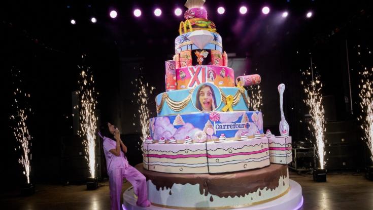 יותר מ-1,820 ביצים: האמת מאחורי "עוגת המיליון" שמשגעת את הרשת
